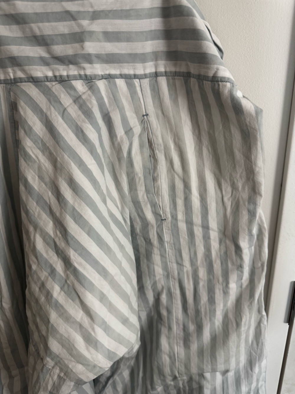 ROUCHA Striped Wide-Leg Crop Gaucho Pants - White & Light Gray - Picture 7 of 8